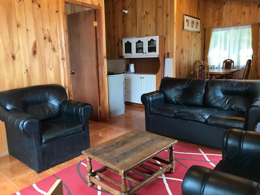 Cabanas El Manio, A Pasos De Ojos Del Caburgua Y Playa Caburgua Casa de férias Pucón